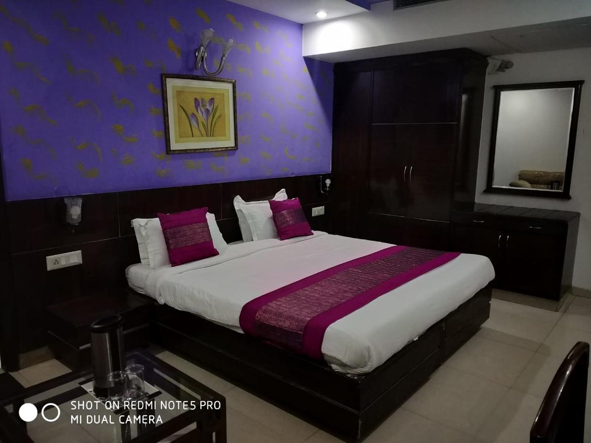 Hotel Elm Tree Amritsar Zewnętrze zdjęcie